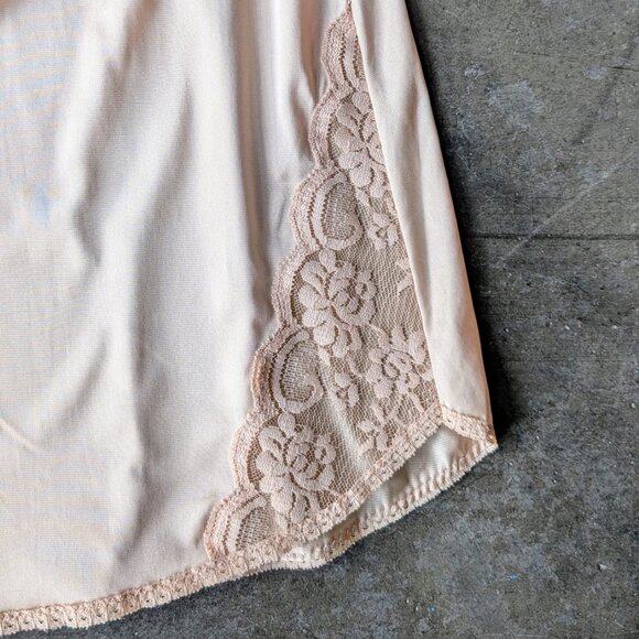 Vintage Chantilly Maidenform Beige Lace Satin Chemise Slip Nightie - Picture 5 of 9